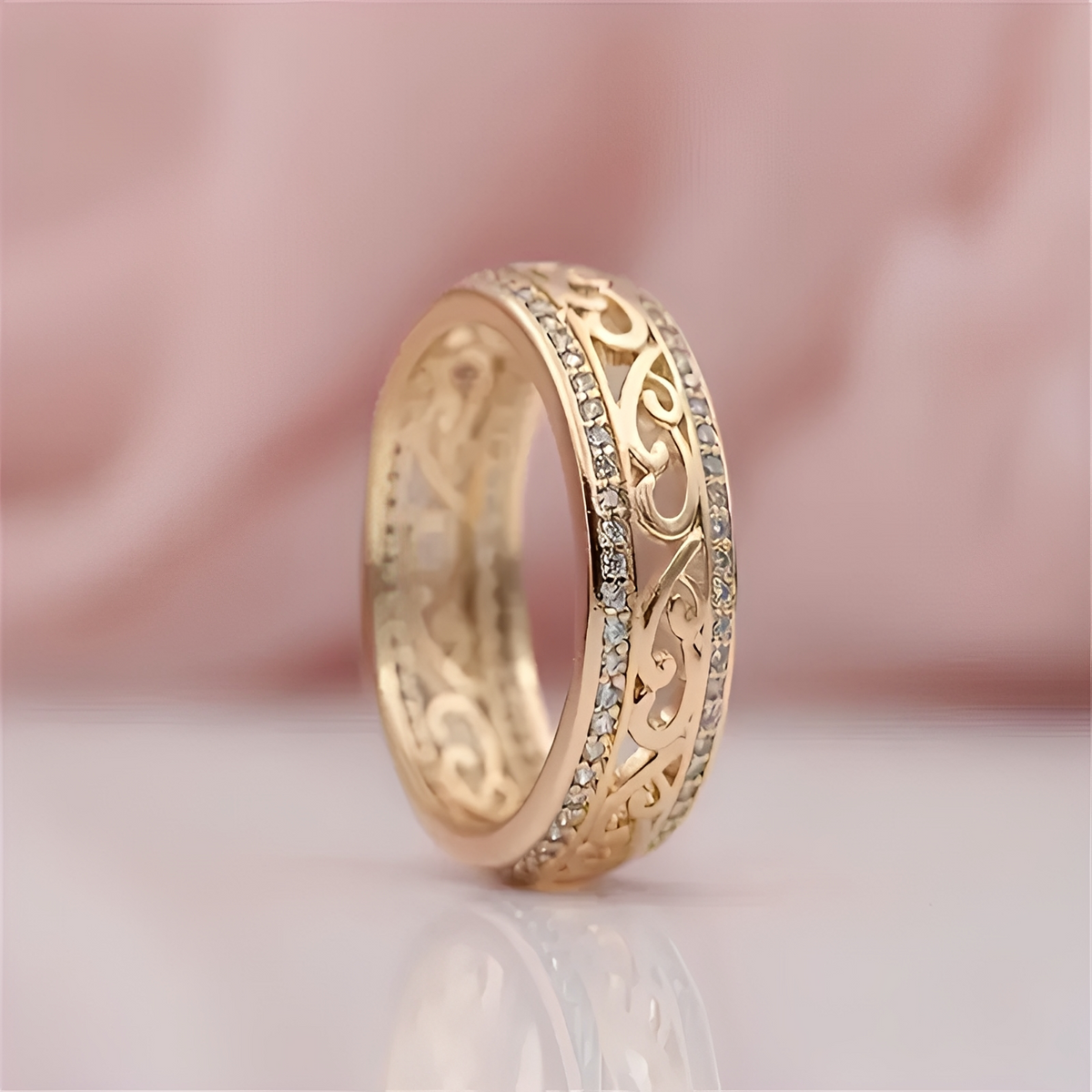 Yeri – Anillo hueco sofisticado