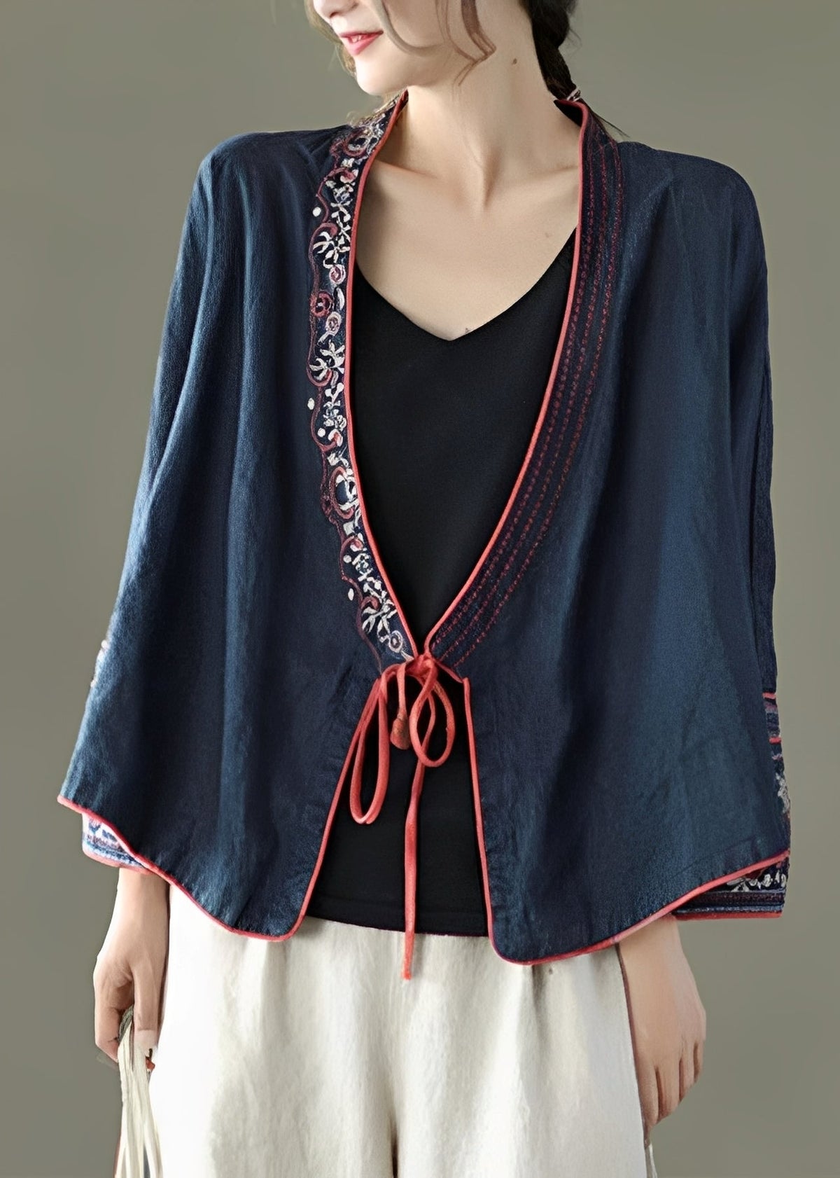 Nastia - Blusa sofisticada de ajuste suelto con bordado para mujeres