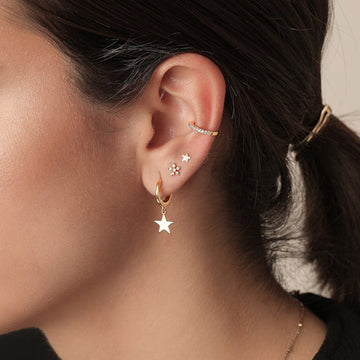 Stellia – Pendientes en forma de estrella con cinco puntas en tono dorado