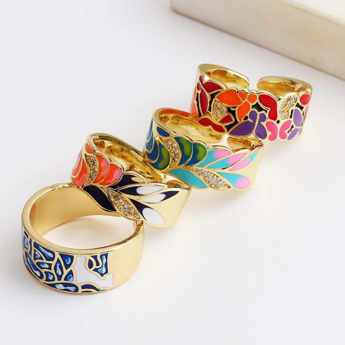 Kamille – Anillo Camille Grande Diseño de Hoja Azul