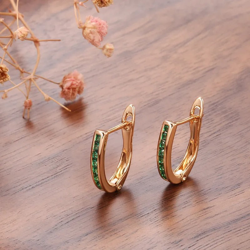 Christine – Pendientes dorados con esmeralda y diamante