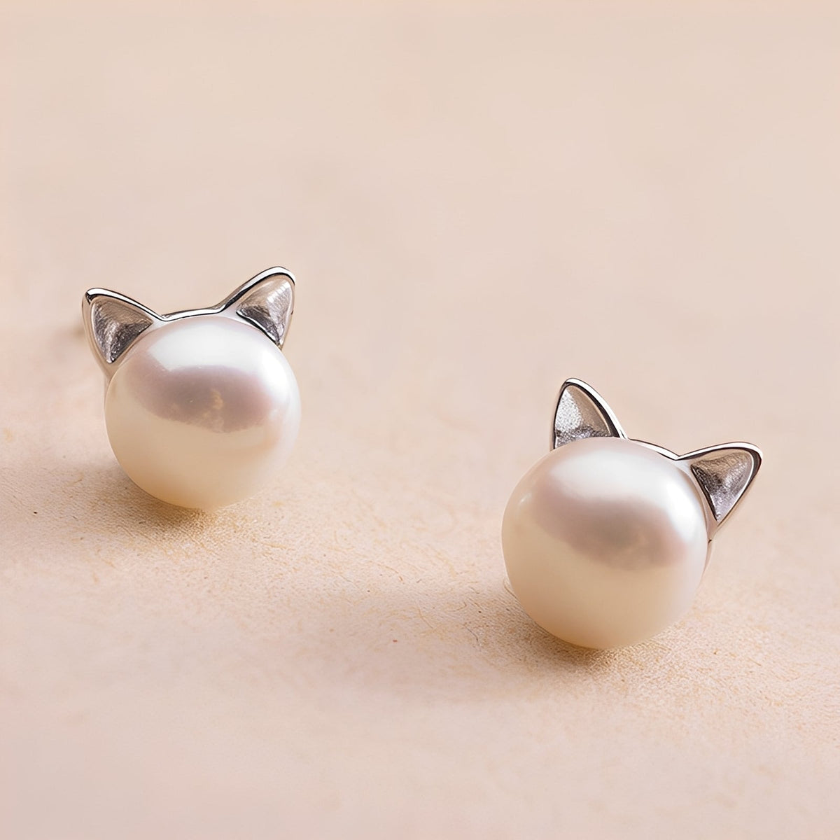 Nori – Pendientes con chatones y perlas de plata