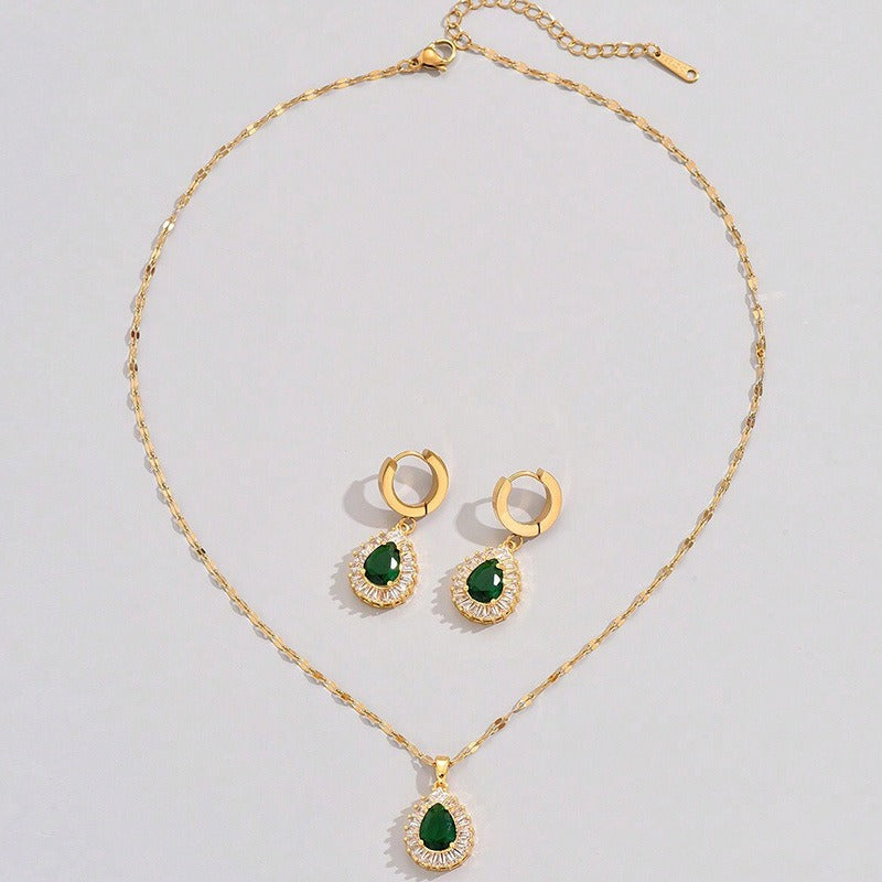 Rheya – Set Lysandelle Elegante de Oro y Cristal