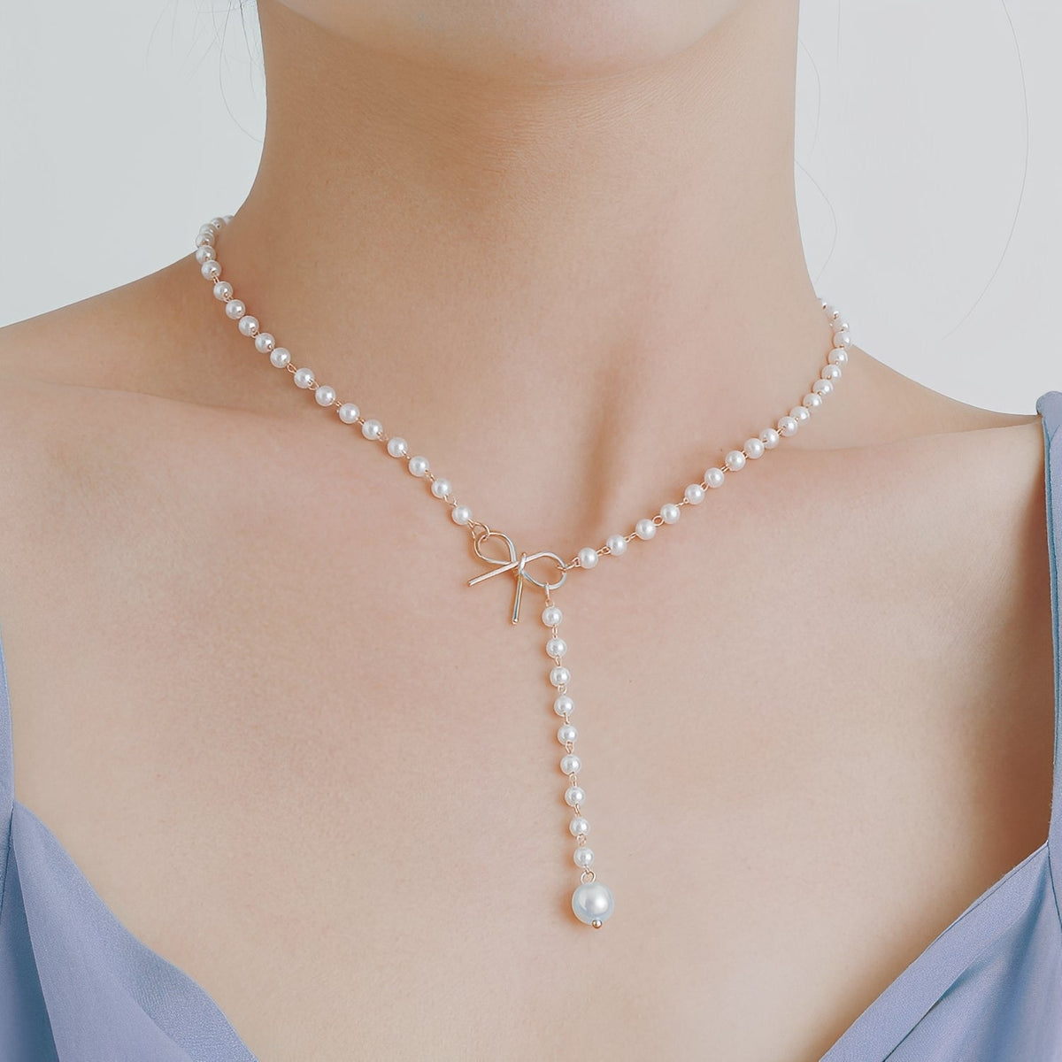 Antoneth – Collar con colgante de lazo con perla