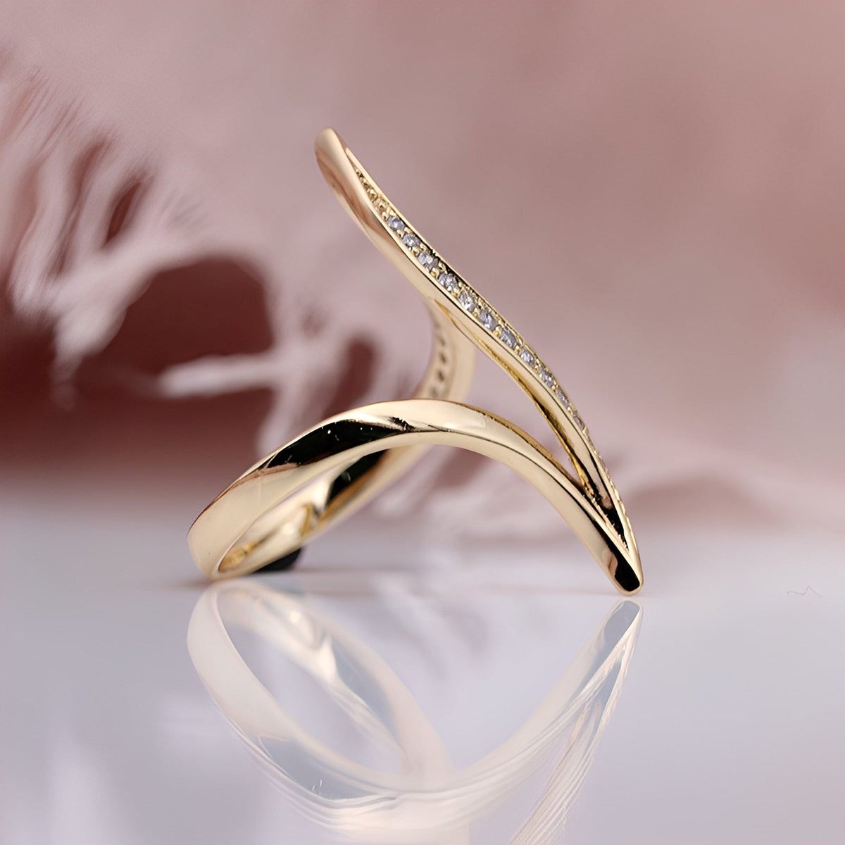 Brianna – Anillo dorado con diamantes