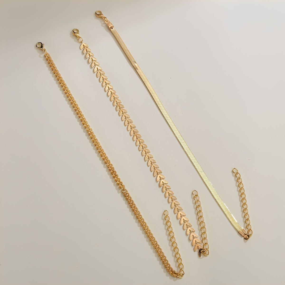 Odelia – Pulsera de Tobillo Dorada Elegante