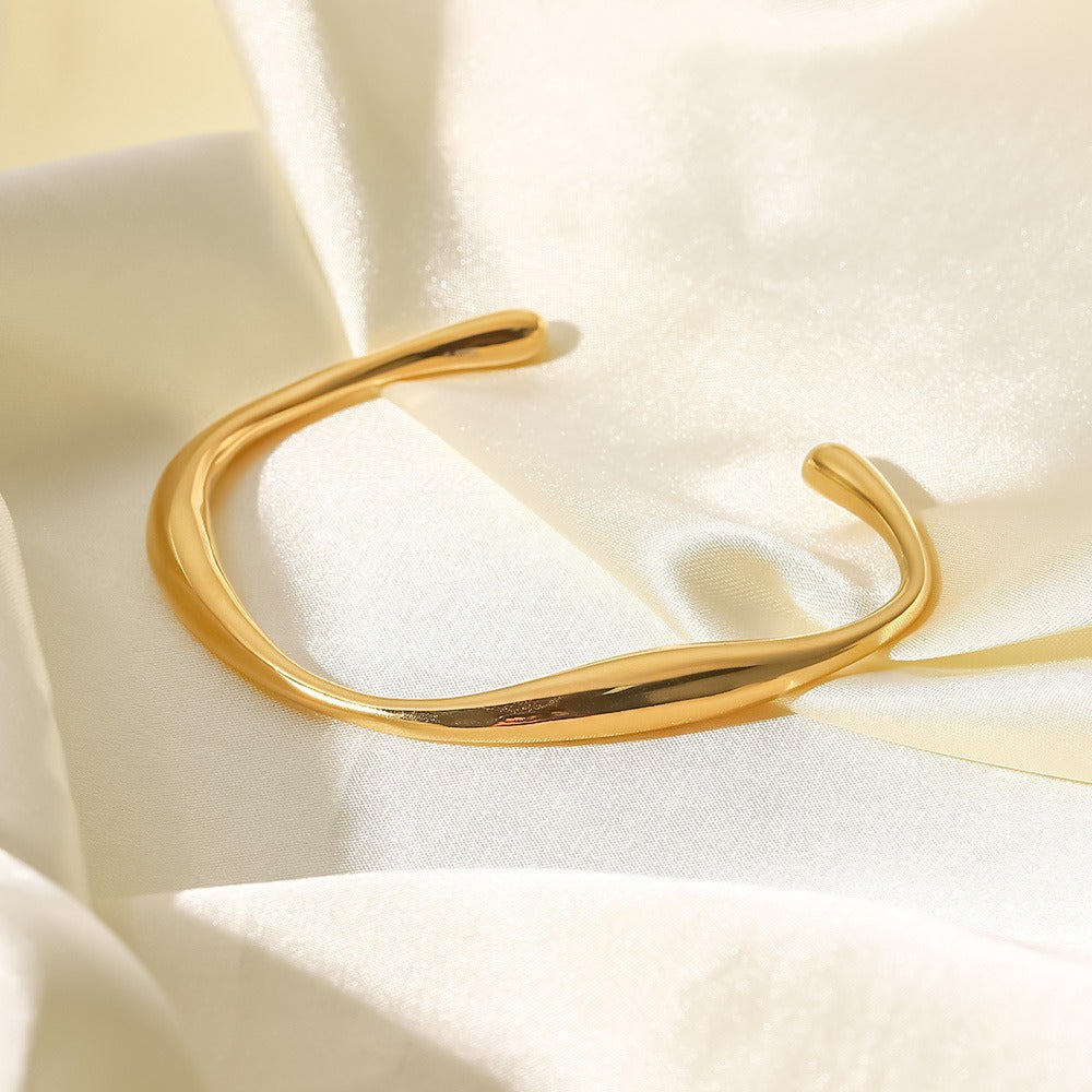 Gayle – Pulsera sofisticada de Möbius