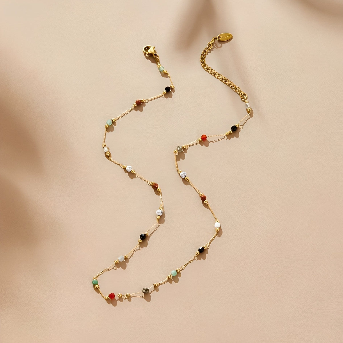 Malou – Collar de eslabones multicolores con perlas