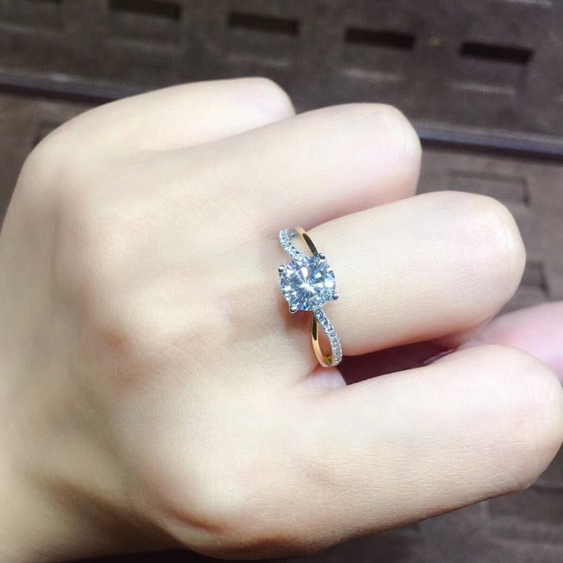 Jane – Anillo en oro de 18K