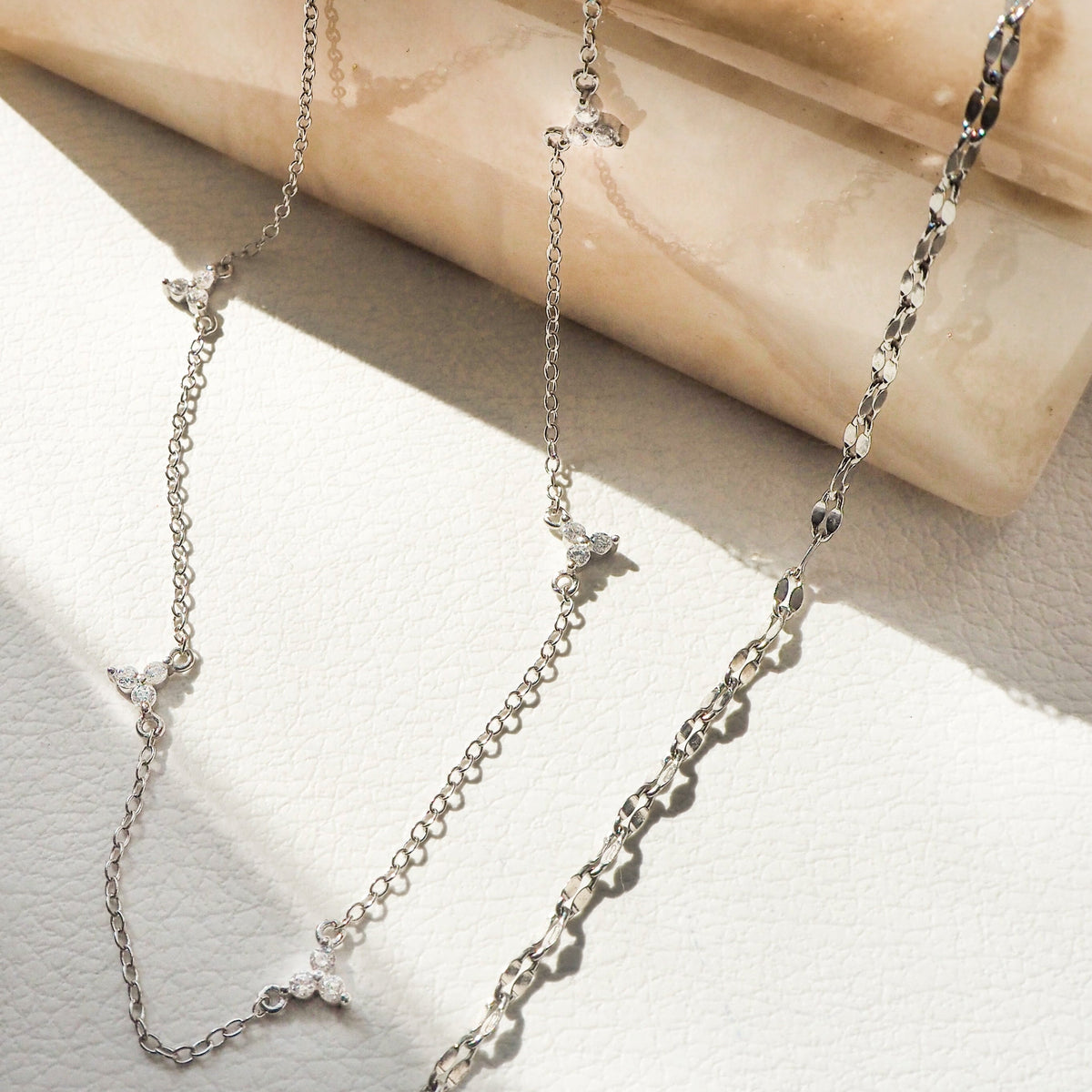 Collar de Plata con Cristales en Racimo