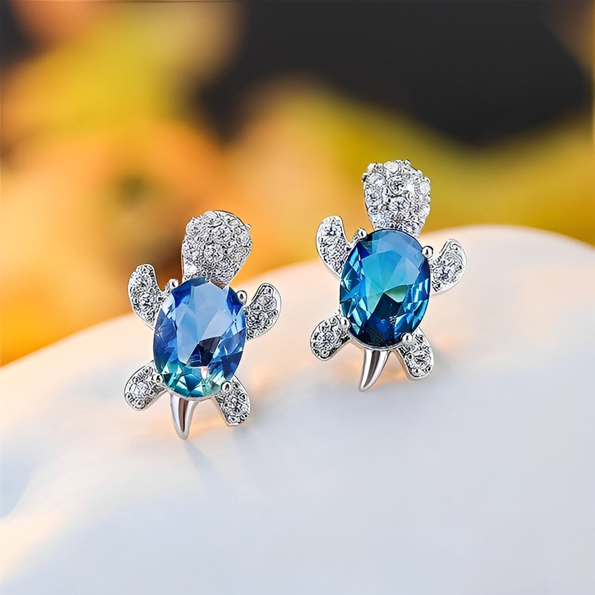 Talia – Pendientes de Tortuga Marina de Plata y Circonitas