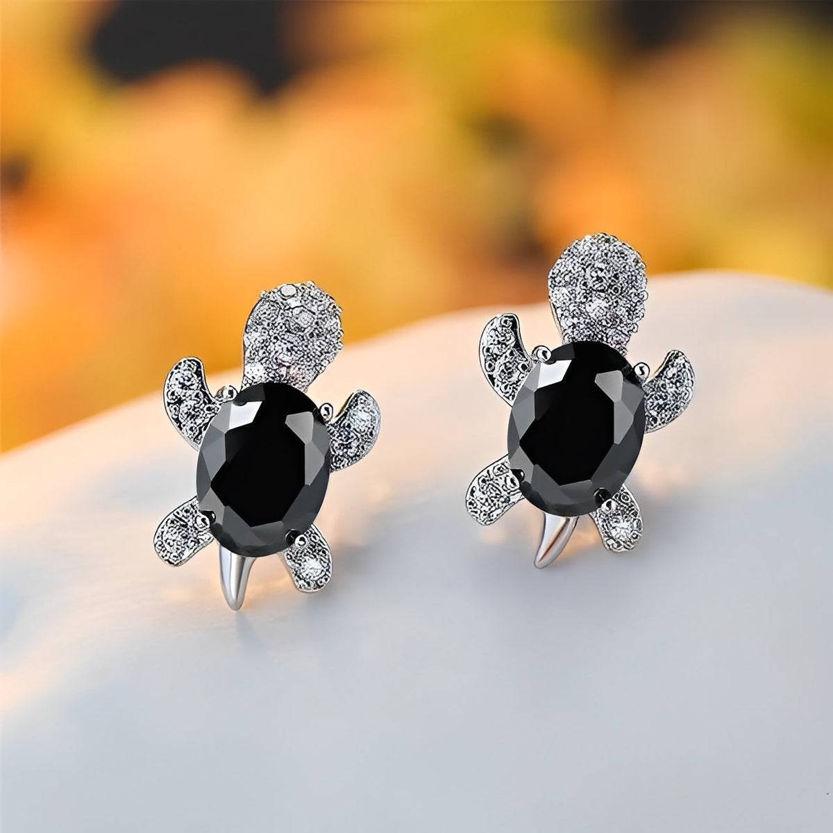 Talia – Pendientes de Tortuga Marina de Plata y Circonitas