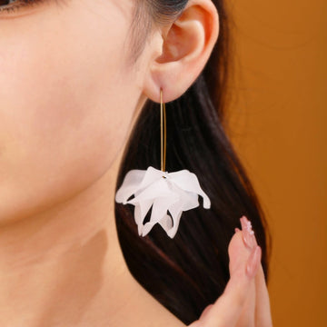 Fariba - Pendientes de aro con flores de primavera