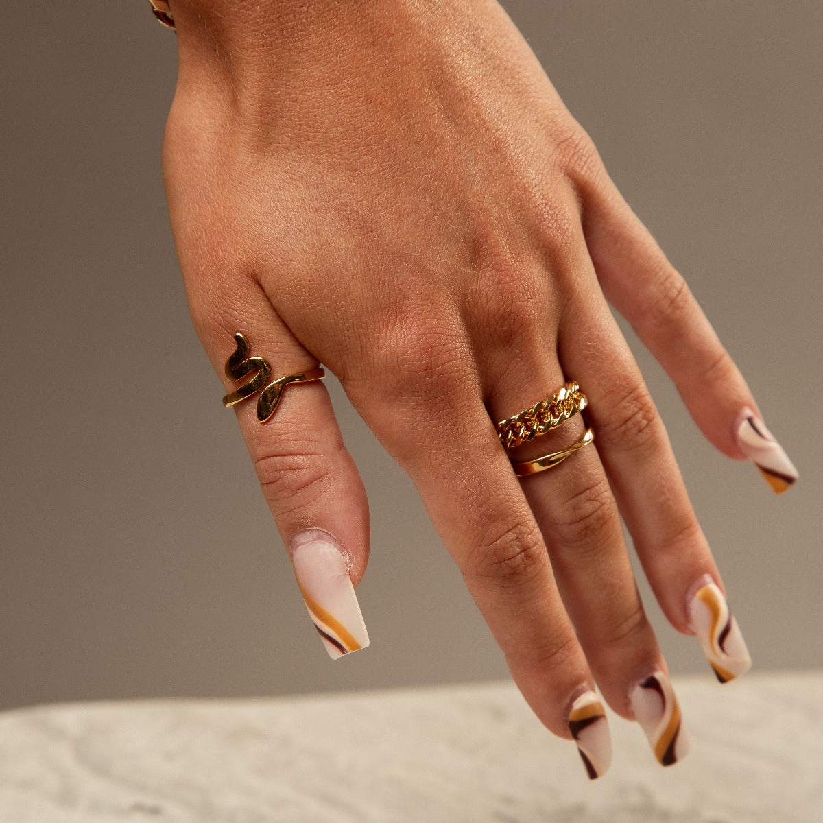Bree – Anillo de oro elegante