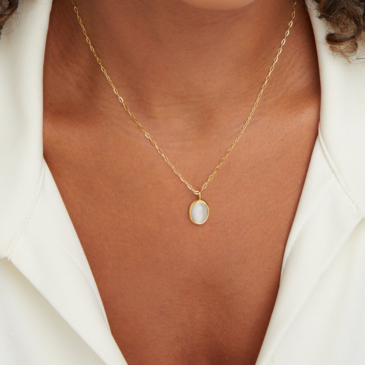 Ophelia – Collar de ópalo blanco